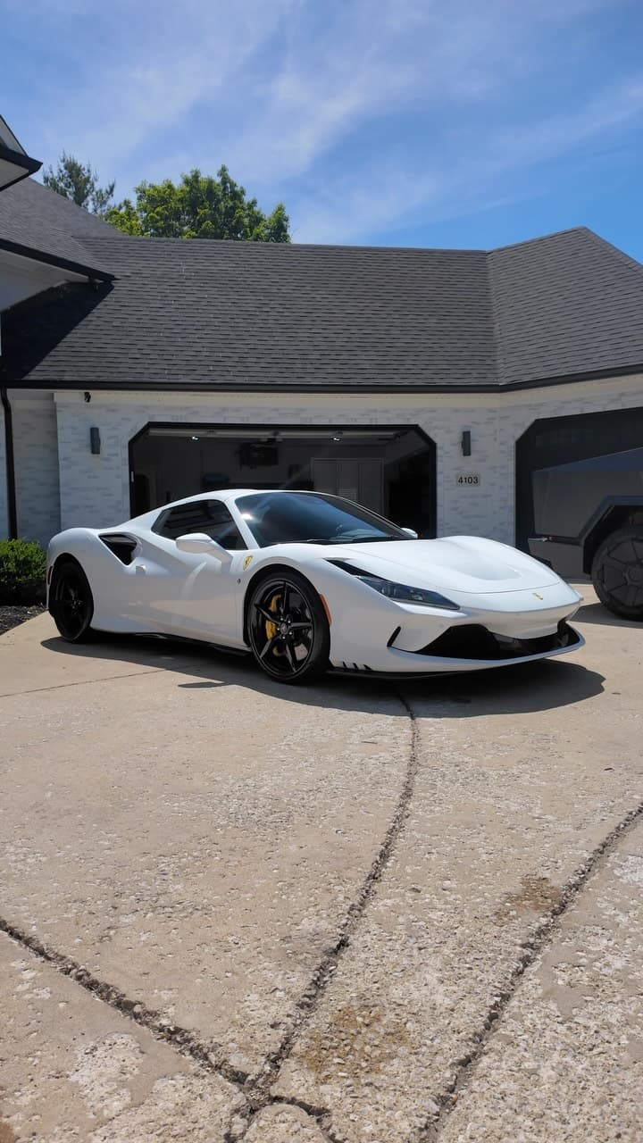 Detailed vehicle finish showcase eight